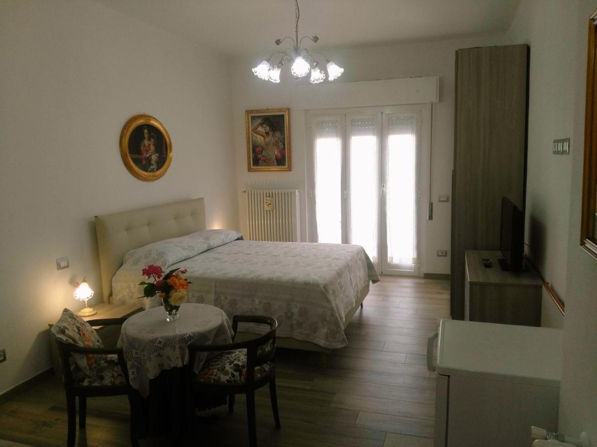 B&B Sweet Dreams Diano Marina Exteriör bild