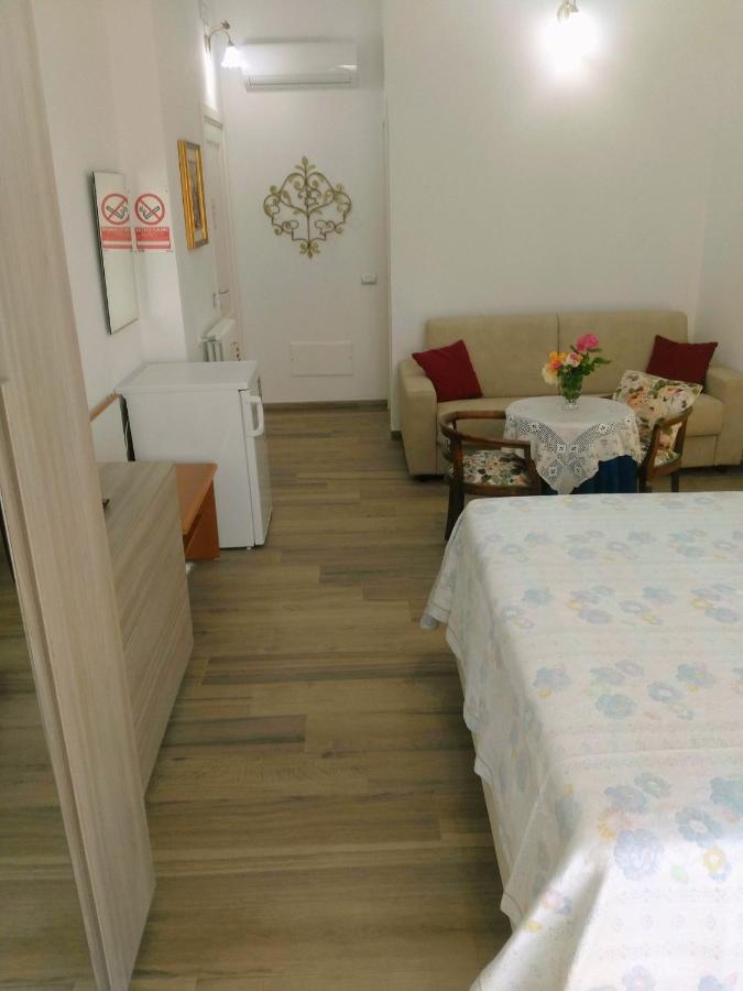 B&B Sweet Dreams Diano Marina Exteriör bild